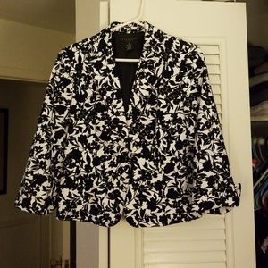 Black and white patterned blazer
